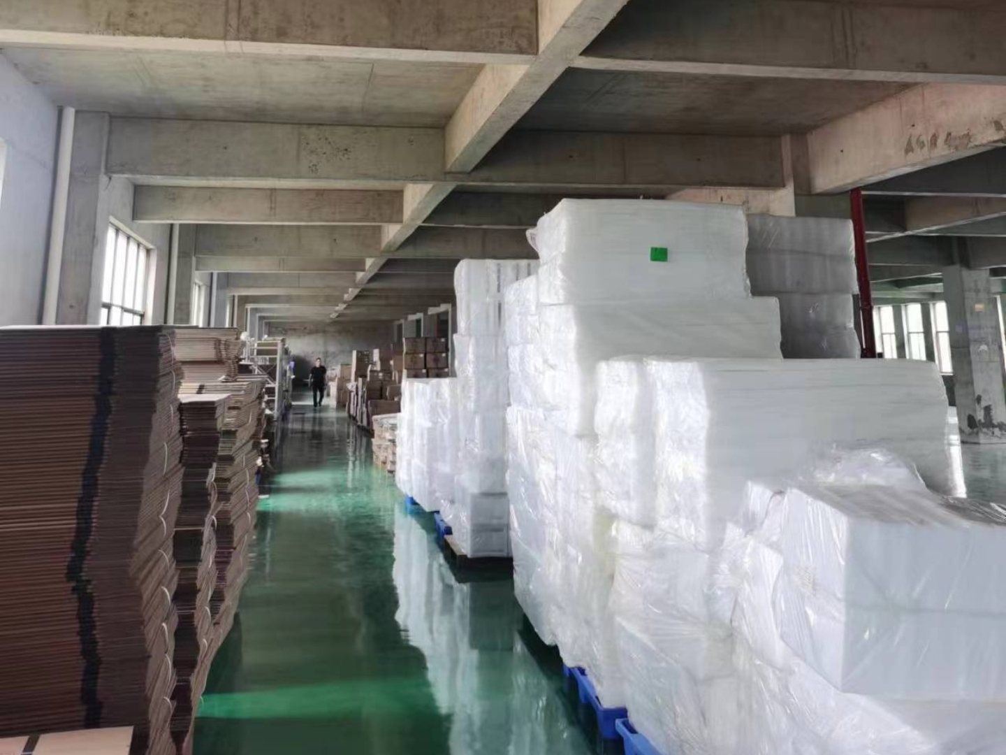 Regular inspection of the storage environment by warehouse managers